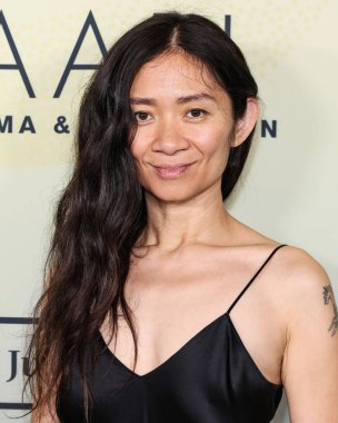 Chloe Zhao (Chlo Zhao), The Critics Choice Association 'ın 14 Kasım 2025' te Beverly Hills, Los Angeles, Kaliforniya, ABD 'de bulunan Four Seasons Hotel Los Angeles' ta düzenlenen 4.