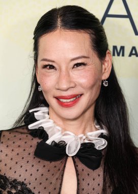 Amerikalı aktris, yapımcı ve sanatçı Lucy Liu, 14 Kasım 2025 'te Beverly Hills, LA, CA, ABD' de Four Seasons Hotel Los Angeles 'ta düzenlenen Eleştirmenler Seçme Derneği' nin 4..