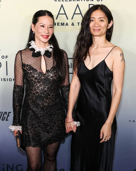 Lucy Liu ve Chloe Zhao (Chlo Zhao), Eleştirmenler Seçme Derneği 'nin 14 Kasım 2025' te Beverly Hills 'teki Four Seasons Hotel Los Angeles' ta düzenlenen 4. 