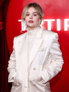 Amerikalı aktris Emily Alyn Lind, 14 Kasım 2025 'te Los Angeles, Kaliforniya, ABD' de 8175 Melrose Avenue 'da düzenlenen TirTir' Radiate in Red 'açılır pencere deneyimi fırlatmasına geldi.. 