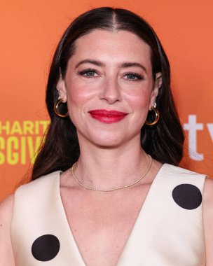 Amerikalı aktris, komedyen, senarist ve yönetmen Lauren Miller Rogen, 15 Kasım 2025 tarihinde Los Angeles, Kaliforniya, ABD 'de Rolling Green DTLA' da düzenlenen Hilarity for Charity 's Friendsgive 2025' e geldiler..