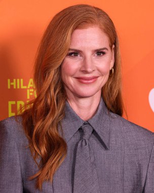 Amerikalı aktris Sarah Rafferty, 15 Kasım 2025 'te ABD' nin Kaliforniya eyaletinin Los Angeles şehrinde Rolling Green DTLA 'de düzenlenen 