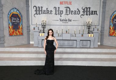 Amerikalı aktris ve şarkıcı Cailee Spaeny, Netflix 'in 