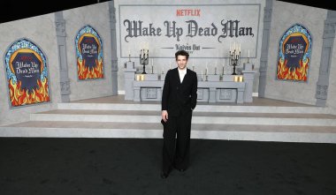 İngiliz aktör Josh O 'Connor, Netflix' in 