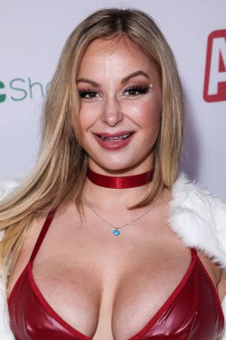 Katalina Kyle, 20 Kasım 2025 'te AVALON Hollywood ve Bardot' ta düzenlenen 2026 AVN Ödülleri Adaylıkları Partisi 'ne Hollywood, Los Angeles, Kaliforniya, ABD' de ulaştı..