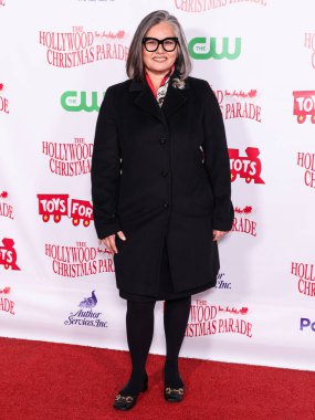 Monica Rodriguez, Hollywood Bulvarı 'nda 30 Kasım 2025' te Hollywood, Los Angeles, Kaliforniya, ABD 'de düzenlenen Büyük Mareşal Luke Wilson' ın Donanma Oyuncaklarını Desteklemek için düzenlediği 93.. 