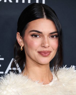 Amerikan model, sosyete ve medya kişiliği Kendall Jenner, 20. Geleneksel L 'Oreal Paris' in Değerli Kadınları 2025 Akademi Film Müzesi 'ne 2 Aralık 2025' te Los Angeles 'taki Mow, Miracle Mile Müzesi' nde geldi.        