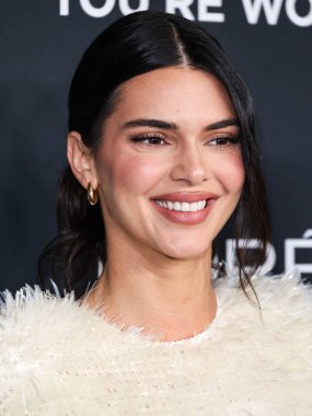 Amerikan model, sosyete ve medya kişiliği Kendall Jenner, 20. Geleneksel L 'Oreal Paris' in Değerli Kadınları 2025 Akademi Film Müzesi 'ne 2 Aralık 2025' te Los Angeles 'taki Mow, Miracle Mile Müzesi' nde geldi.        