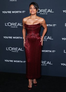 Amerikalı aktris ve şarkıcı Ariana DeBose, 20. Geleneksel L 'Oreal Paris' in Değerli Kadınları 2025 Akademi Sinema Müzesi 'ni 2 Aralık 2025' te Müze Sırası, Miracle Mile, Los Angeles, Kaliforniya, ABD 'de düzenledi..  