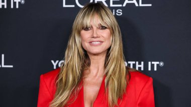 Alman ve Amerikan modeli, televizyon kişiliği, aktris, yapımcı ve iş kadını Heidi Klum, 20. Yıllık L 'Oreal Paris' in Değerli Kadınları 2025 Akademi Sinema Müzesi 'ni 2 Aralık 2025 tarihinde Müze Row' da düzenledi. 