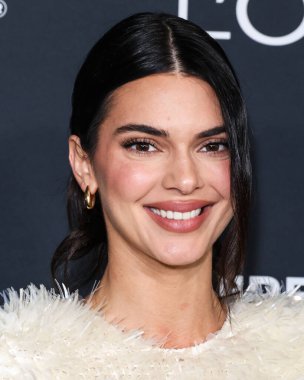 Amerikan model, sosyete ve medya kişiliği Kendall Jenner, 20. Geleneksel L 'Oreal Paris' in Değerli Kadınları 2025 Akademi Film Müzesi 'ne 2 Aralık 2025' te Los Angeles 'taki Mow, Miracle Mile Müzesi' nde geldi.     