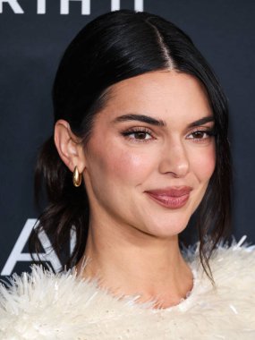 Amerikan model, sosyete ve medya kişiliği Kendall Jenner, 20. Geleneksel L 'Oreal Paris' in Değerli Kadınları 2025 Akademi Film Müzesi 'ne 2 Aralık 2025' te Los Angeles 'taki Mow, Miracle Mile Müzesi' nde geldi.     
