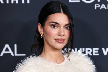 Amerikan model, sosyete ve medya kişiliği Kendall Jenner, 20. Geleneksel L 'Oreal Paris' in Değerli Kadınları 2025 Akademi Film Müzesi 'ne 2 Aralık 2025' te Los Angeles 'taki Mow, Miracle Mile Müzesi' nde geldi.     
