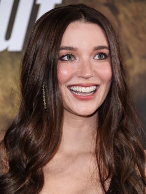 Amerikalı aktris Nicole Brydon Bloom, 8 Aralık 2025 'te Mile, Los Angeles, Kaliforniya' da bulunan Academy Museum of Motion Pictures 'da gerçekleştirilen Amazon Prime' ın 2. sezonunun Los Angeles prömiyerine geldi.    