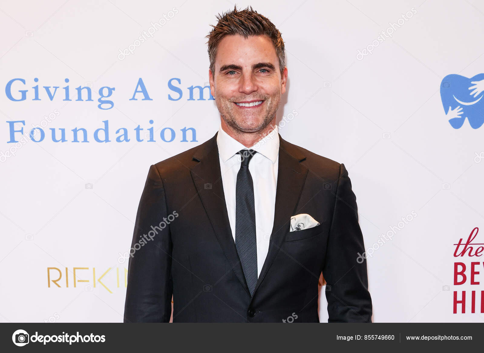 Melrose Place Cast | List of All Melrose Place Actors and Actresses, image size:1600x1167