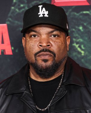 Amerikalı rapçi, aktör, yapımcı ve söz yazarı Ice Cube (OShea Jackson Sr.), Kasa tarafından 13 Aralık 2025 'te Los Angeles' ta, StILE Downtown Los Angeles 'taki The United Theater' da düzenlenen Columbia Pictures 'Anaconda' nın dünya prömiyerine geldi. 