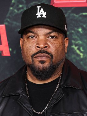 Amerikalı rapçi, aktör, yapımcı ve söz yazarı Ice Cube (OShea Jackson Sr.), Kasa tarafından 13 Aralık 2025 'te Los Angeles' ta, StILE Downtown Los Angeles 'taki The United Theater' da düzenlenen Columbia Pictures 'Anaconda' nın dünya prömiyerine geldi. 