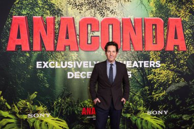 Amerikalı aktör, yapımcı ve senarist Paul Rudd, 13 Aralık 2025 'te Los Angeles, Los Angeles' ta Kasa tarafından Broadway 'deki The United Theater at STILE Downtown Los Angeles' ta düzenlenen Columbia Pictures 'Anaconda' nın dünya prömiyerine geldi.   