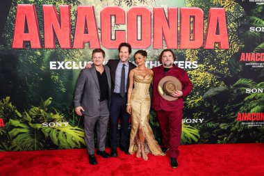 Amerikalı aktör Steve Zahn, Amerikalı aktör, yapımcı ve senarist Paul Rudd, İngiliz aktris ve aktivist Thandiwe Newton ve Amerikalı aktör, komedyen ve müzisyen Jack Black Columbia Pictures 'ın' Anaconda 'nın dünya prömiyerine geldi..