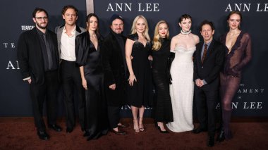 Andrew Morrison, Lewis Pullman, Stacy Martin, Brady Corbet, Mona Fastvold, Amanda Seyfried, Thomasin McKenzie 14 Aralık 2025 'te Sinema Sanatları ve Bilimleri Akademisi' nde düzenlenen 'Ann Lee' nin Ahit 'inin Los Angeles' taki galasına geldiler.