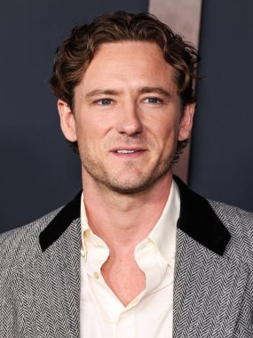 Amerikalı aktör Lewis Pullman, Los Angeles Searchlight Pictures 'ın 14 Aralık 2025' te Hollywood, Los Angeles 'taki Sinema Sanatları ve Bilimleri Akademisi' nde düzenlenen The Testament of Ann Lee 'nin galasına geldi.   