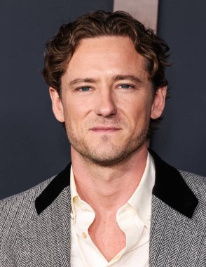 Amerikalı aktör Lewis Pullman, Los Angeles Searchlight Pictures 'ın 14 Aralık 2025' te Hollywood, Los Angeles 'taki Sinema Sanatları ve Bilimleri Akademisi' nde düzenlenen The Testament of Ann Lee 'nin galasına geldi.   