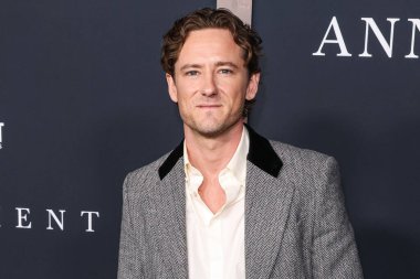 Amerikalı aktör Lewis Pullman, Los Angeles Searchlight Pictures 'ın 14 Aralık 2025' te Hollywood, Los Angeles 'taki Sinema Sanatları ve Bilimleri Akademisi' nde düzenlenen The Testament of Ann Lee 'nin galasına geldi.   