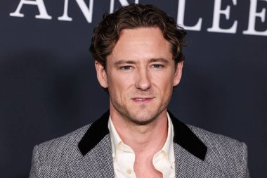 Amerikalı aktör Lewis Pullman, Los Angeles Searchlight Pictures 'ın 14 Aralık 2025' te Hollywood, Los Angeles 'taki Sinema Sanatları ve Bilimleri Akademisi' nde düzenlenen The Testament of Ann Lee 'nin galasına geldi.   