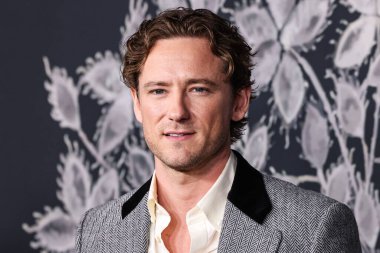 Amerikalı aktör Lewis Pullman, Los Angeles Searchlight Pictures 'ın 14 Aralık 2025' te Hollywood, Los Angeles 'taki Sinema Sanatları ve Bilimleri Akademisi' nde düzenlenen The Testament of Ann Lee 'nin galasına geldi.   