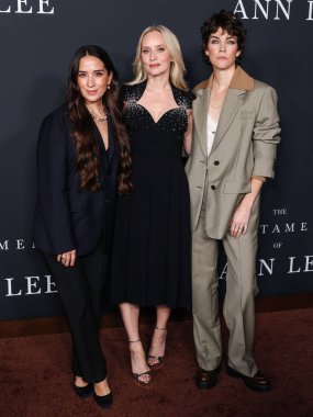 Sofia Subercaseaux, Mona Fastvold ve Celia Rowlson-Hall 14 Aralık 2025 'te Hollywood' da Sinema Sanatları ve Bilimleri Akademisi 'nde düzenlenen Searchlight Pictures' ın Los Angeles galasına geldiler.
