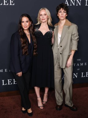 Sofia Subercaseaux, Mona Fastvold ve Celia Rowlson-Hall 14 Aralık 2025 'te Hollywood' da Sinema Sanatları ve Bilimleri Akademisi 'nde düzenlenen Searchlight Pictures' ın Los Angeles galasına geldiler.