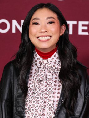 Amerikalı aktris ve rapçi Awkwafina (Nora Lum), 15 Aralık 2025 'te Hollywood, Los Angeles, Kaliforniya, ABD' de bulunan TCL Çin Tiyatrosu IMAX 'te düzenlenen Lionsgate' in 'The Housemaid' adlı filminin Los Angeles galasına geldi..