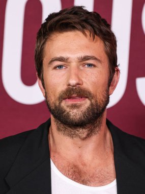 Amerikalı aktör Brandon Sklenar, 15 Aralık 2025 'te Hollywood, Los Angeles, Kaliforniya, ABD' deki TCL Çin Tiyatrosu IMAX 'te düzenlenen Lionsgate' in 'The Housemaid' adlı filminin Los Angeles galasına geldi..