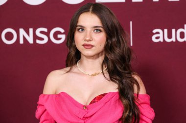 Amerikalı aktris Madeleine McGraw, 15 Aralık 2025 'te Hollywood, Los Angeles, Kaliforniya, ABD' de bulunan TCL Çin Tiyatrosu IMAX 'te düzenlenen Lionsgate' in 'The Housemaid' adlı filminin Los Angeles Premiere 'ine geldi..