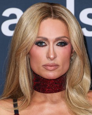 Amerikan medya kişiliği, modeli, aktris, şarkıcı, DJ ve girişimci Paris Hilton, 18 Aralık 2025 'te Hollywood Palladium' da düzenlenen TikTok Ödülleri 'ne ulaştı..