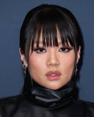 Amerikalı şarkıcı ve rapçi Rei Ami (Sarah Yeeun Lee) 18 Aralık 2025 tarihinde Hollywood, Los Angeles, Kaliforniya, ABD 'de düzenlenen TikTok Ödülleri' ne geldi..