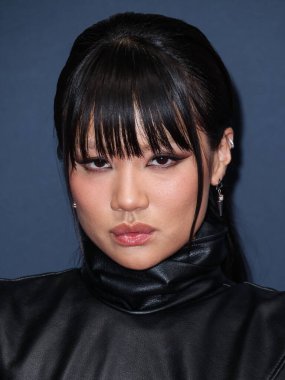 Amerikalı şarkıcı ve rapçi Rei Ami (Sarah Yeeun Lee) 18 Aralık 2025 tarihinde Hollywood, Los Angeles, Kaliforniya, ABD 'de düzenlenen TikTok Ödülleri' ne geldi..