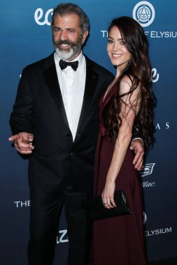 Mel Gibson ve Rosalind Ross 9 yıl sonra ayrıldılar. Amerikan doğumlu Avustralyalı aktör, yönetmen ve yapımcı Mel Gibson ve eşi Amerikalı senarist, film yönetmeni ve eski binici Rosalind Ross..