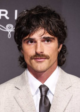 Bottega Veneta giyen Jacob Elordi, 3 Ocak 2026 'da Palm Springs Kongre Merkezi' nde düzenlenen 37. Palm Springs Uluslararası Film Festivali Ödülleri 'ne geldi..