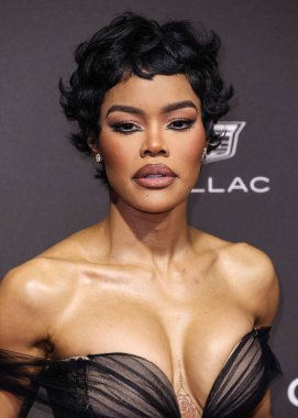 Bayan Sohee Spring 2025 Couture elbisesi giyen Teyana Taylor, Palm Springs Uluslararası Film Festivali Film Ödülleri 'ne 3 Ocak 2026' da Palm Springs, Riverside, Kaliforniya 'da düzenlenen 37.