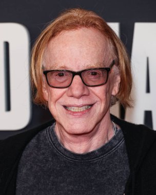 Amerikalı besteci, şarkıcı ve söz yazarı Danny Elfman, 7 Ocak 2026 'da Los Angeles, Kaliforniya, ABD' de bulunan The Grove 14 'te düzenlenen 