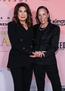 Paula Wagner ve Stephanie Allain, Amerikan Sineması 'nın 16 Ocak 2026' da Hollywood, Los Angeles, Kaliforniya, ABD 'deki Mısırlı Tiyatrosu' nda düzenlenen 5..