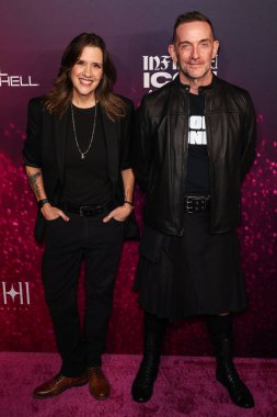 JJ Duncan ve Bruce Robertson, 20 Ocak 2026 'da Beverly Grove, Los Angeles, Kaliforniya, ABD' de düzenlenen CJ 4DPLEX 'in Sonsuz Simgesi: A Visual Memoir' a geldiler..