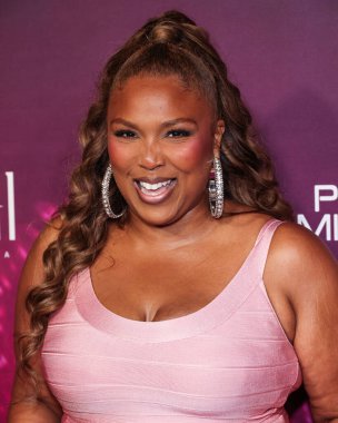 Lizzo (Melissa Viviane Jefferson) Sophia Webster topuklularıyla 20 Ocak 2026 'da Beverly Grove, Los Angeles, Kaliforniya, ABD' de düzenlenen CJ 4DPLEX 'in Sonsuz Simgesi: A Visual Memoir' a gelir.