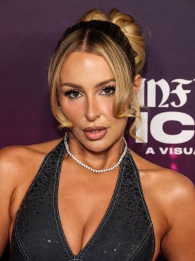 Tana Mongeau, 20 Ocak 2026 'da Beverly Grove, Los Angeles, Kaliforniya, ABD' de düzenlenen AMC 'de düzenlenen CJ 4DPLEX' in Sonsuz Simgesi 'nin Los Angeles Dünya Premiere' sine ulaştı.