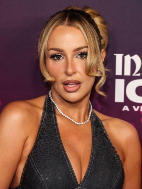 Tana Mongeau, 20 Ocak 2026 'da Beverly Grove, Los Angeles, Kaliforniya, ABD' de düzenlenen AMC 'de düzenlenen CJ 4DPLEX' in Sonsuz Simgesi 'nin Los Angeles Dünya Premiere' sine ulaştı.