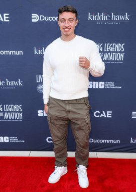 James Dumoulin (The School of Hard Knocks), 23 Ocak 2026 'da Beverly Hilton Oteli' nde düzenlenen 23. Geleneksel Havacılık Efsaneleri Ödülleri 'ne geldi..