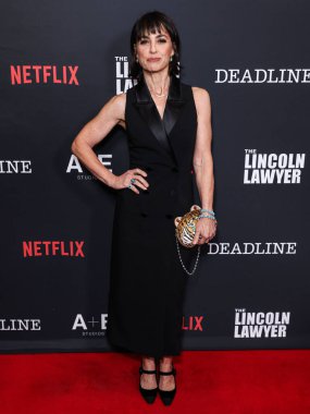 Constance Zimmer, Los Angeles Netflix 'in ve A + E Stüdyolarının galası' The Lincoln Lawyer 'Sezon 4' te Penske Medya Şirketi (PMC) Terası 'nda 28 Ocak 2026' da Los Angeles, Kaliforniya, ABD 'de gerçekleştirildi..
