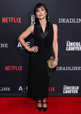 Constance Zimmer, Los Angeles Netflix 'in ve A + E Stüdyolarının galası' The Lincoln Lawyer 'Sezon 4' te Penske Medya Şirketi (PMC) Terası 'nda 28 Ocak 2026' da Los Angeles, Kaliforniya, ABD 'de gerçekleştirildi..