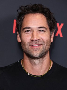 Manuel Garcia-Rulfo, Los Angeles Netflix 'in ve A + E Studios' un 'The Lincoln Lawyer' sezonunun 4. sezonunun galasına 28 Ocak 2026 'da Los Angeles, Kaliforniya, ABD' deki Penske Medya Şirketi 'nin çatı terasında ulaştı..